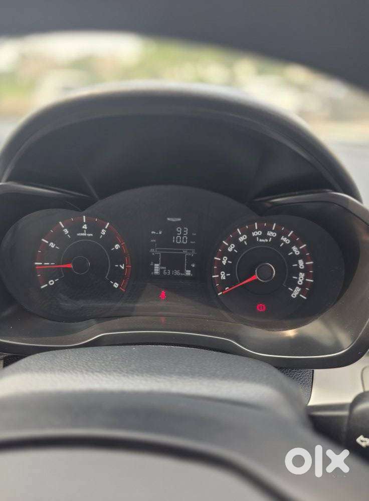 Mahindra Xuv300 W6, 2022, Petrol
