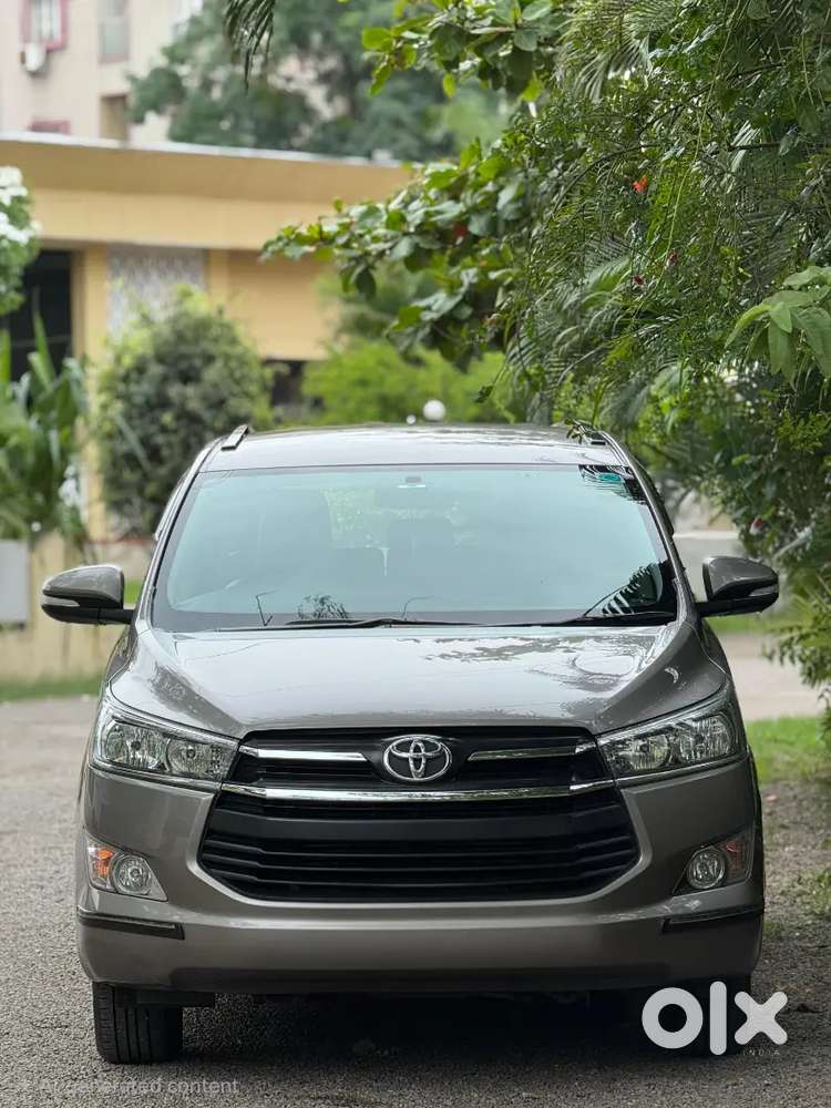 Toyota Innova Crysta 2.8gx At 8 Str