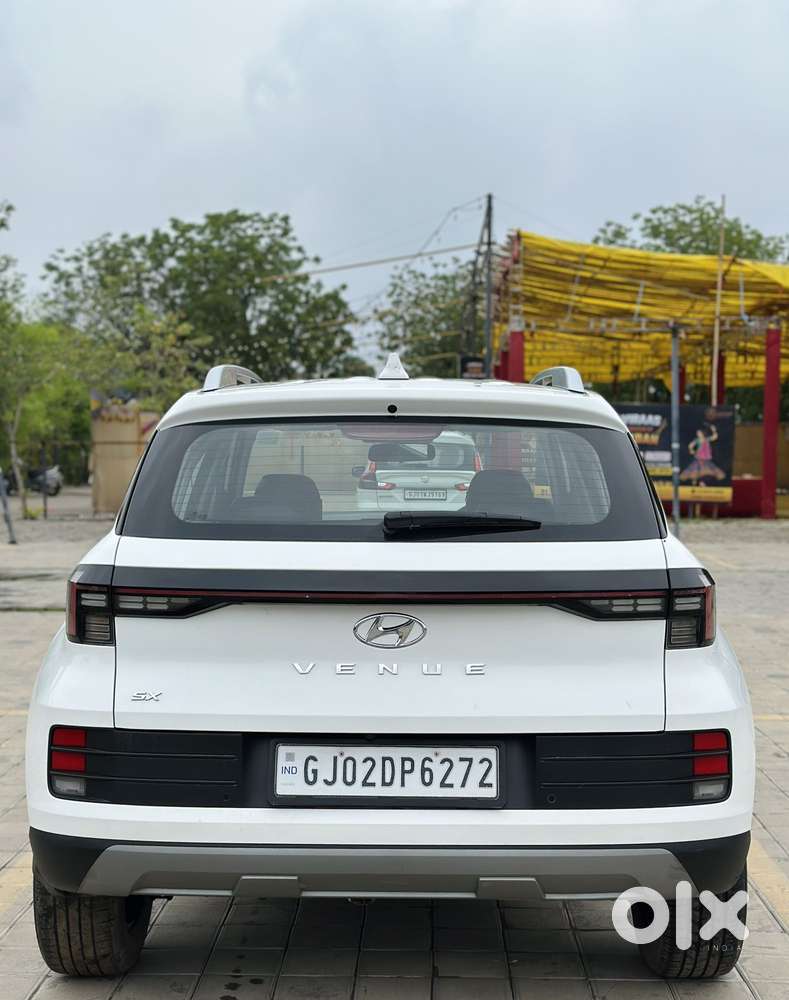 Hyundai Venue Sx Dual Tone Diesel, 2023, Diesel