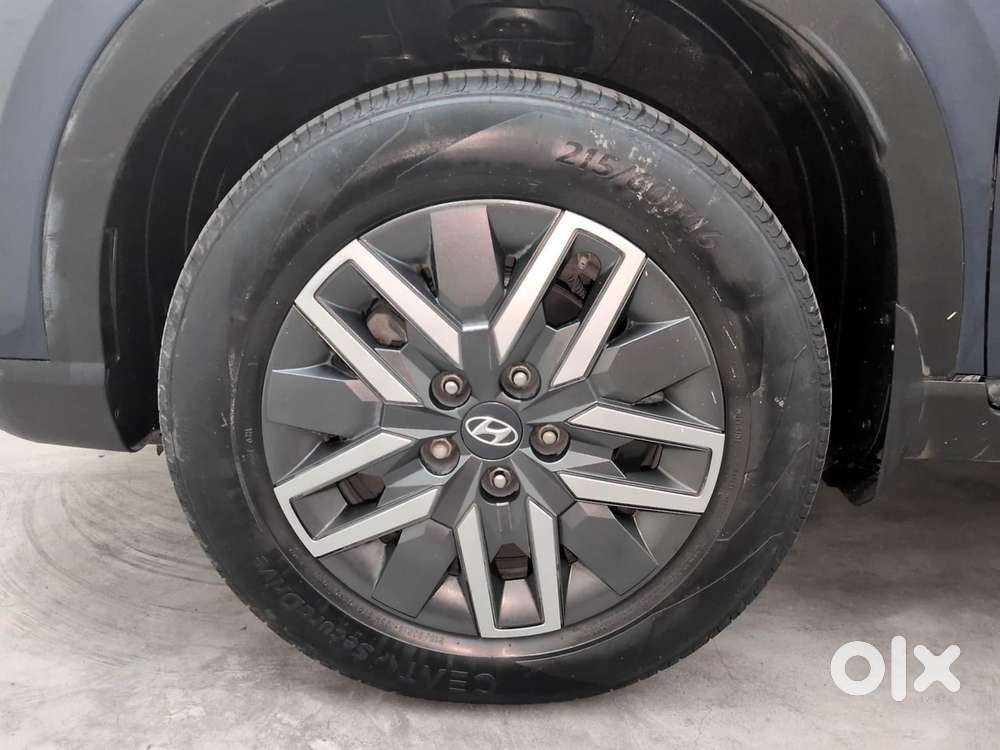 Hyundai Venue 1.0 S (o) Turbo Dct, 2024, Petrol