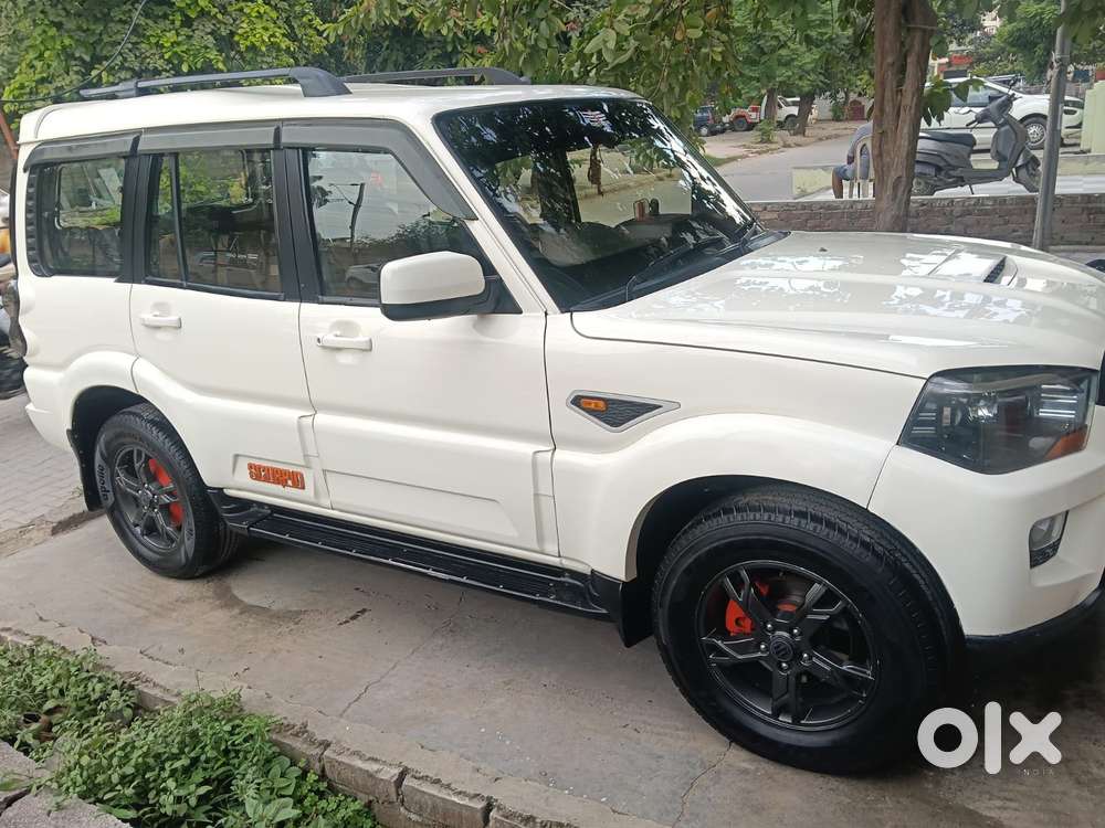 Mahindra Scorpio Classic 2.2 S 11 Mt 7 Str, 2017, Diesel