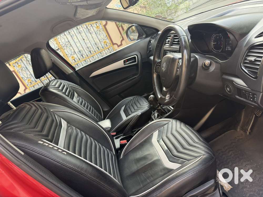 Maruti Suzuki Brezza 1.5 Zxi Plus Smart Hybrid Dual Tone, 2022, Petr..