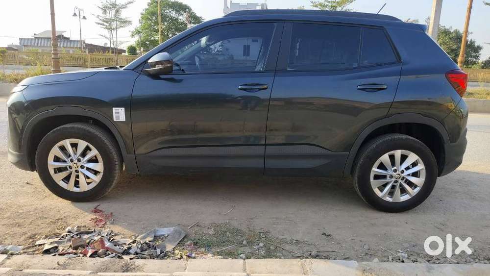 Skoda Kylaq Signature Plus, 2025, Petrol