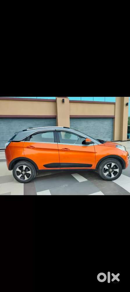 Tata Nexon 1.2 Revotron Xza Plus Dualtone, 2018, Petrol