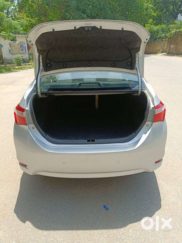 Toyota Corolla Altis 1.8g Limited, 2015, Petrol