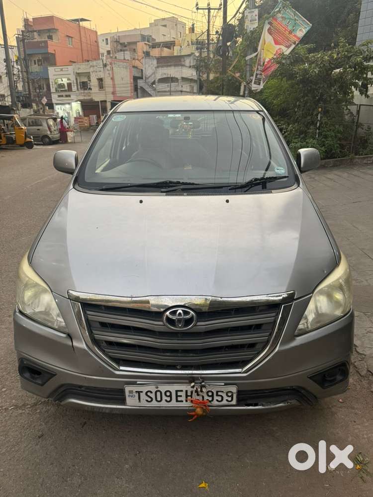 Toyota Innova Diesel 2015