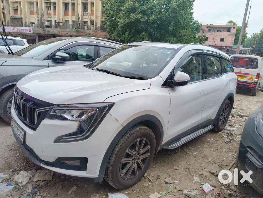 Mahindra Xuv700 2.0 Ax 7 Petrol At Luxury Pack Str, 2025, Petrol