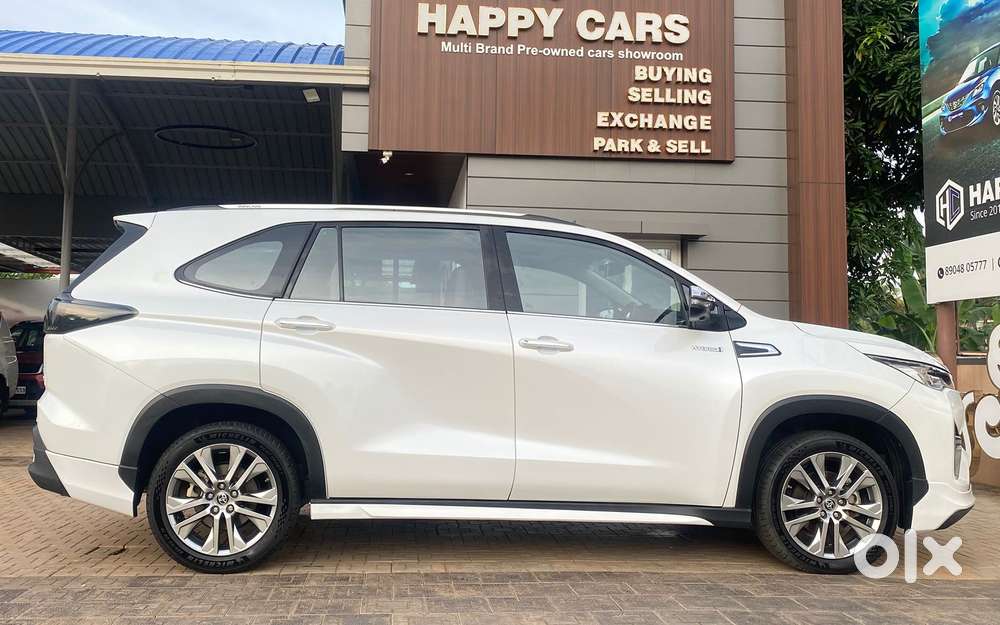 Toyota Innova Hycross 2.0 Zx Hybrid 7 Str, 2023, Petrol