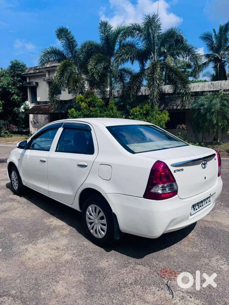 Toyota Petrol Manual 2016