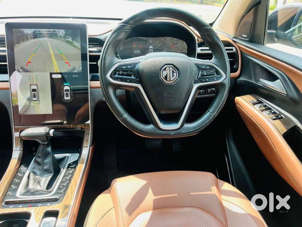 Mg Hector Plus Savvy Pro 1.5 Turbo Petrol Cvt 7 Str, 2023, Petrol