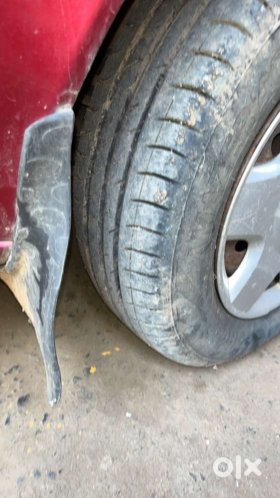 Ford Ikon Petrol 2004