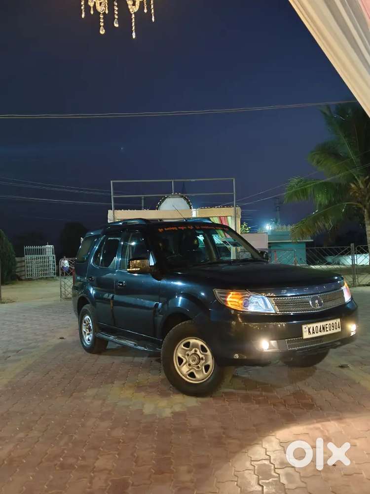 Tata Safari Storme 2013