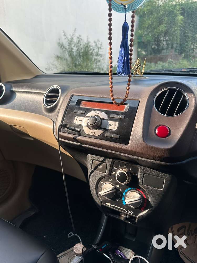 Honda Amaze Petrol 2013