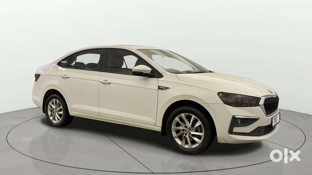 Skoda Slavia 1.0 Ambition Tsi, 2022, Petrol