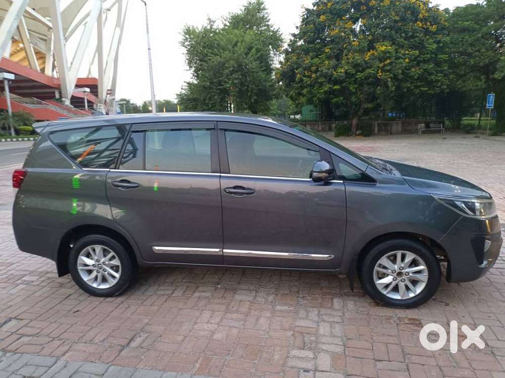 Toyota Innova Crysta 2.4 G Mt, 2017, Diesel