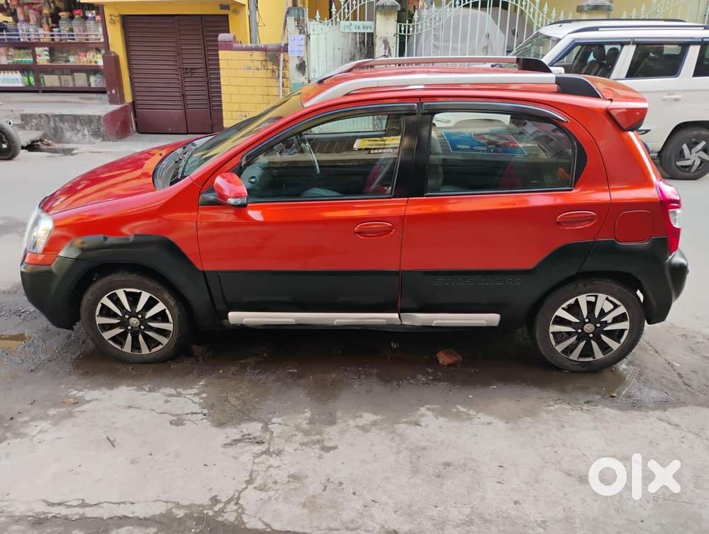 Toyota Etios Cross 1.2l G, 2016, Petrol