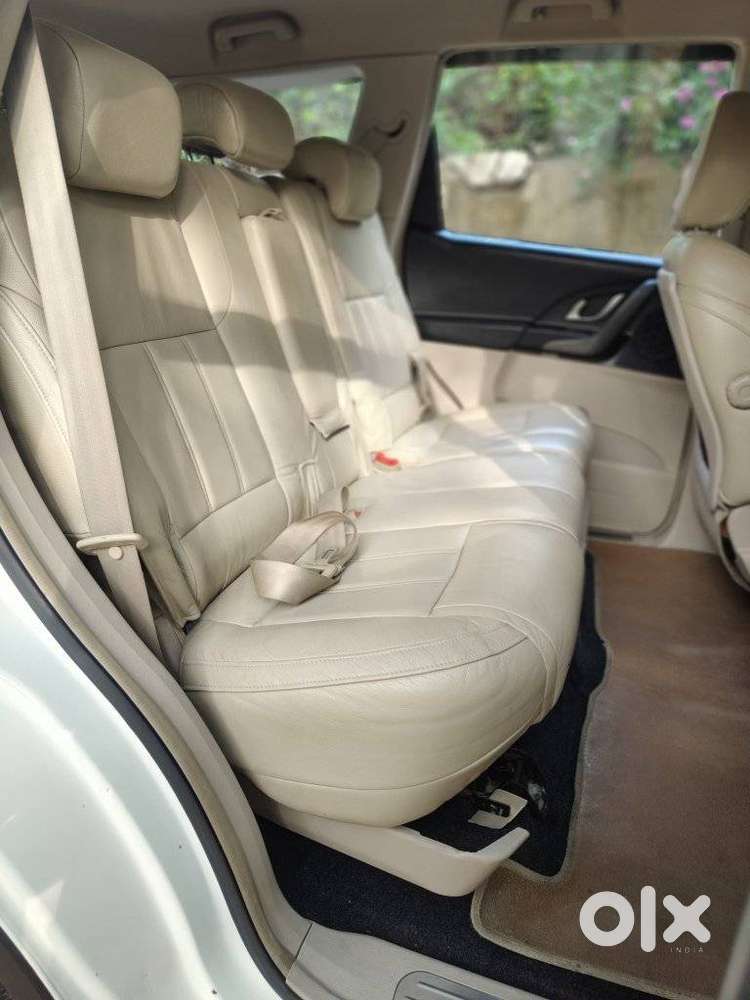 Mahindra Xuv500 At W6 2wd, 2016, Diesel