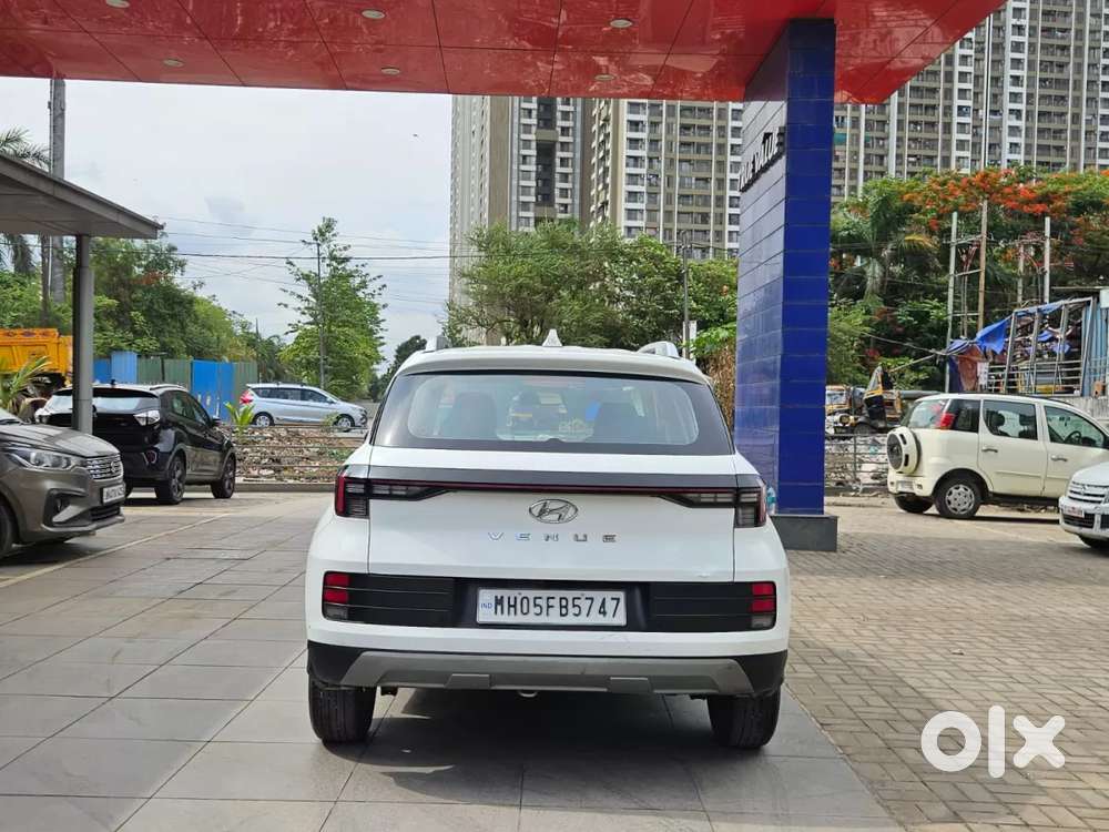 Hyundai Venue 1.2 S (o), 2023, Petrol