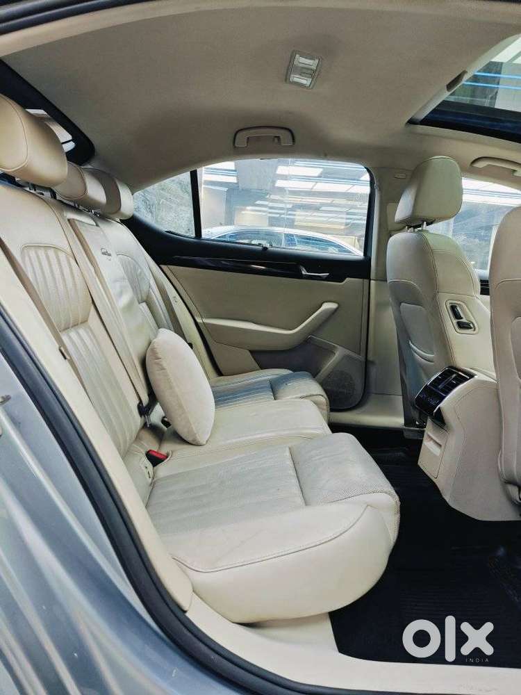 Skoda Superb L&k 2.0 Tdi At, 2018, Diesel