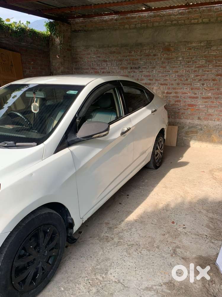 Hyundai Fluidic Verna 2013 Dl Registered Kashmiri Owner Noc Jk01 Issue
