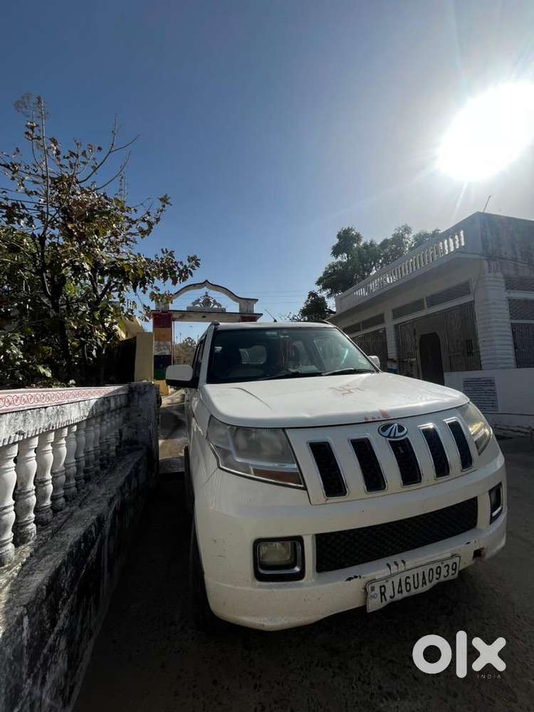 Mahindra Tuv 300 2016 Diesel Well Maintained