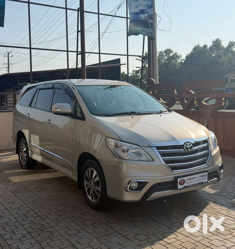 Toyota Innova 2.5 Vx 8 Seater Bs Iv, 2015, Diesel
