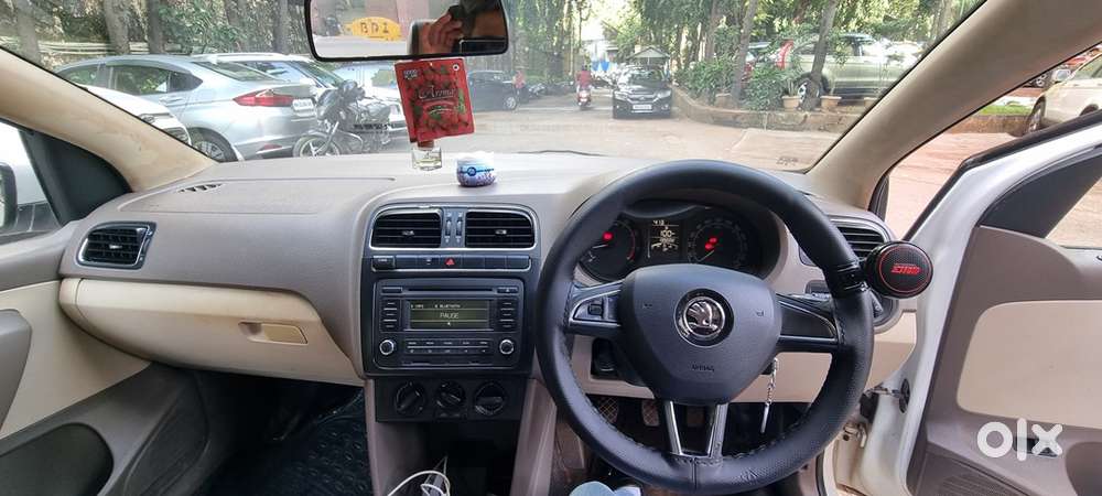 Skoda Rapid 1.6 Petrol 2016