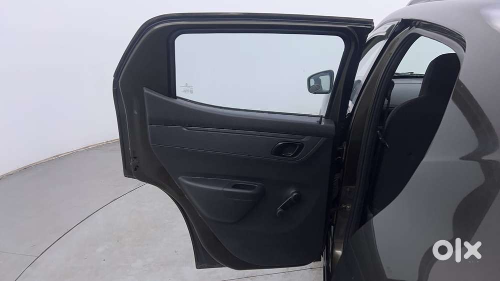 Renault Kwid 2019-ongoing 1.0 Rxt (o), 2016, Petrol