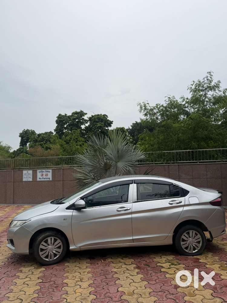 Honda City V Mt, 2014, Petrol