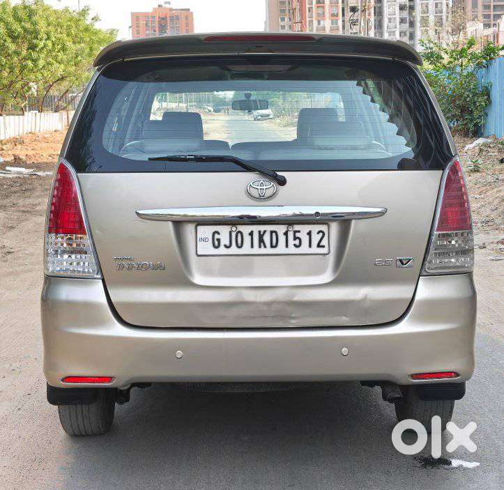 Toyota Innova 2.5 Vx 8 Str Bs-iii, 2010, Diesel