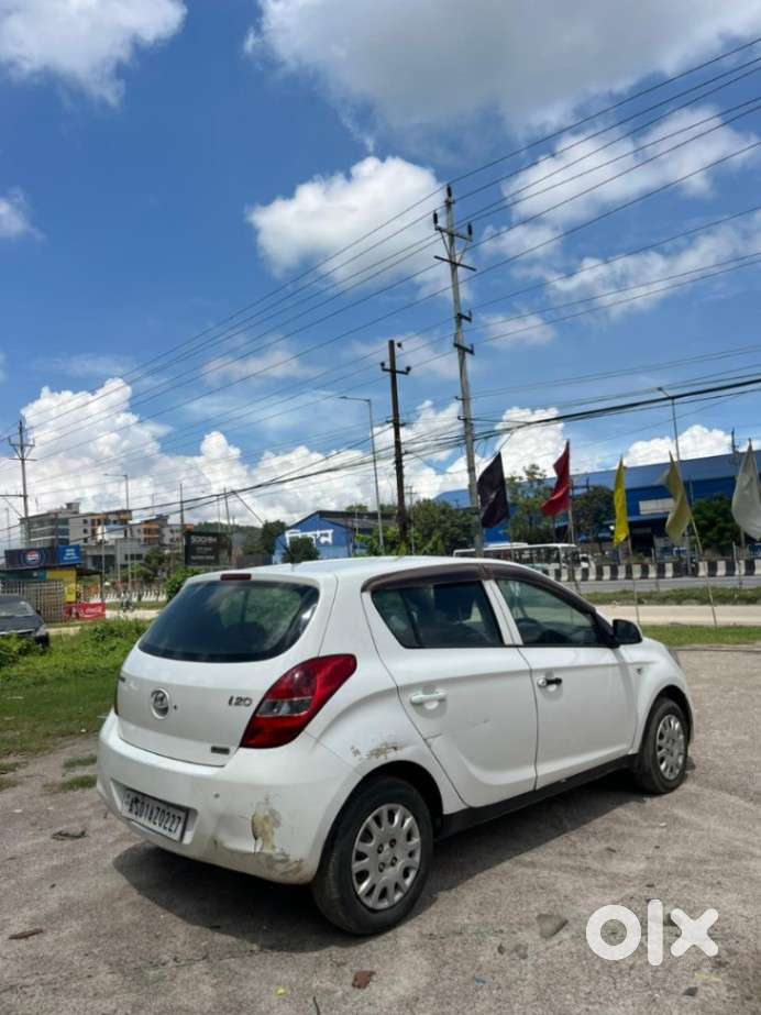 Hyundai I20 Magna 1.2 Mt, 2011, Petrol