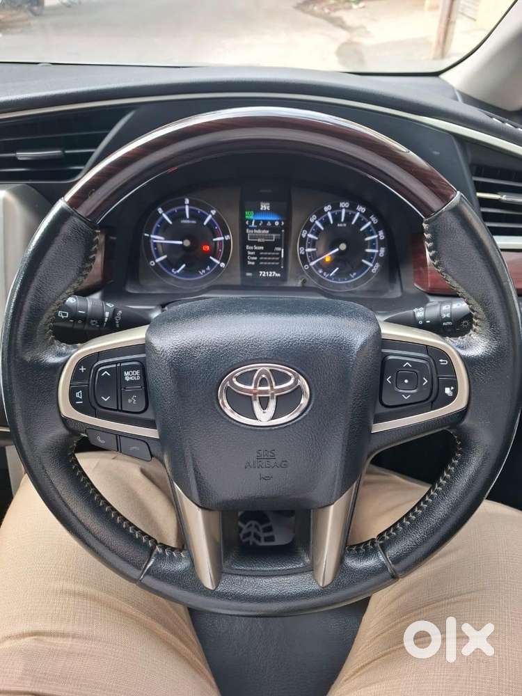 Toyota Innova Crysta 2.4 V 7 Str, 2016, Diesel