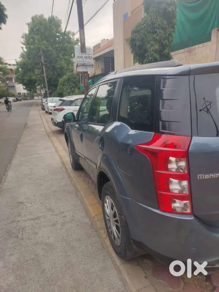 Mahindra Xuv500 2014 Diesel 85000 Km Driven