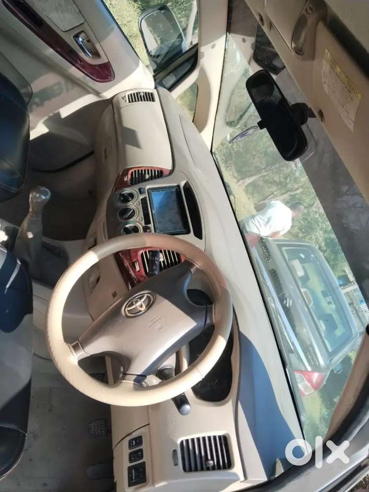 Toyota Innova 2005 Diesel 470000 Km Driven