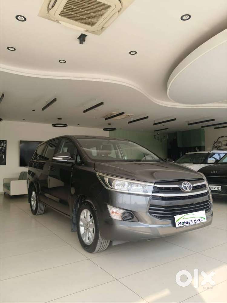 Toyota Innova Crysta 2.8 Gx At, 2017, Diesel