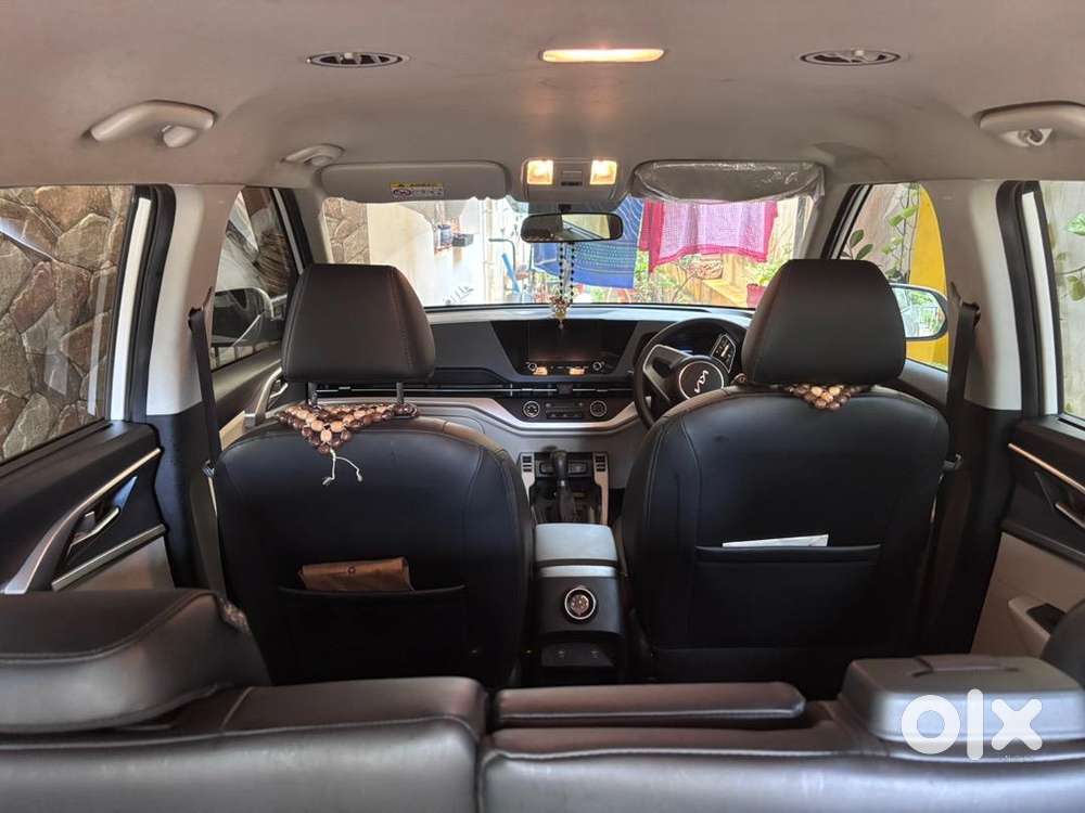 Kia Carens Petrol 2024 Premium Optional, 3 Years Under Company Warrant