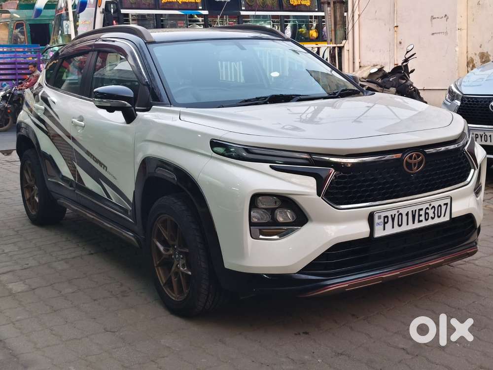 Toyota Urban Cruiser Taisor V 1.0 Petrol At Dual Tone, 2024, Petrol