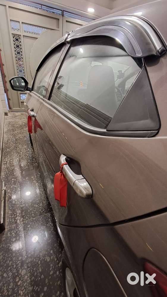 Tata Tiago Xt Manual 2018 | 2nd Owner | Only 17,004 Km | Petrol