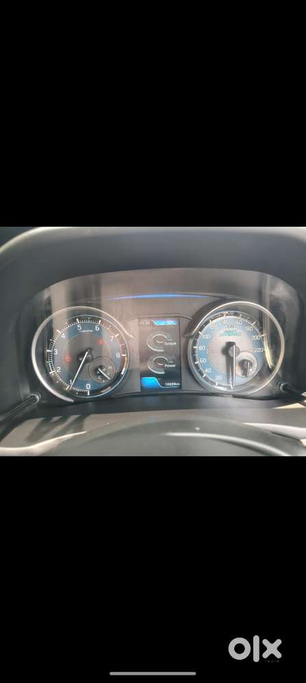 Maruti Suzuki Xl6 1.5 Zeta Mt, 2025, Petrol