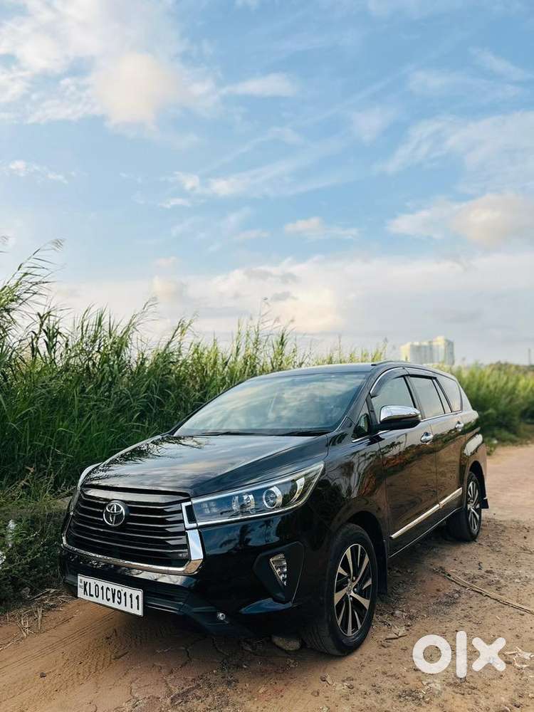 Toyota Innova Crysta 2022 Diesel 104000 Km Driven