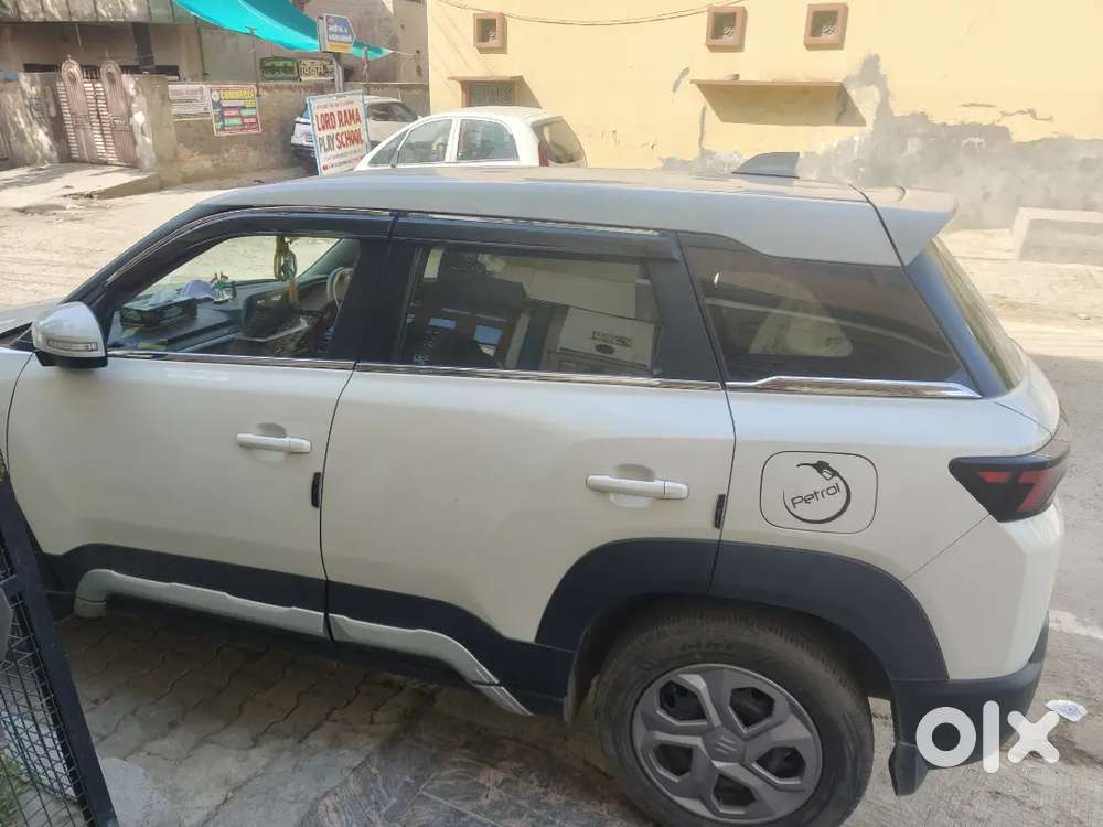 Maruti Suzuki Vitara Brezza 2023 Petrol 26900 Km Driven