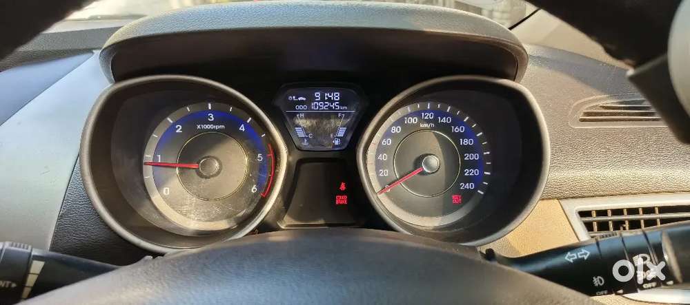 Hyundai New Elantra 2012