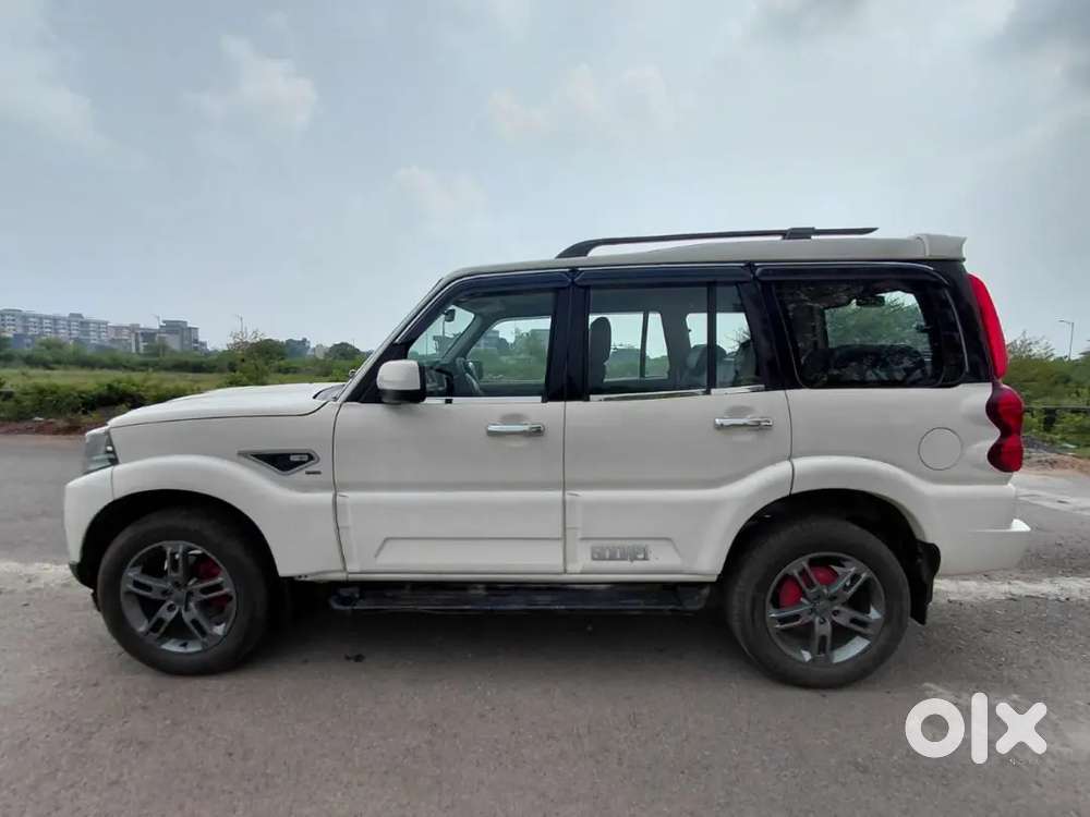 Mahindra Scorpio 2018 Diesel Well Maintained