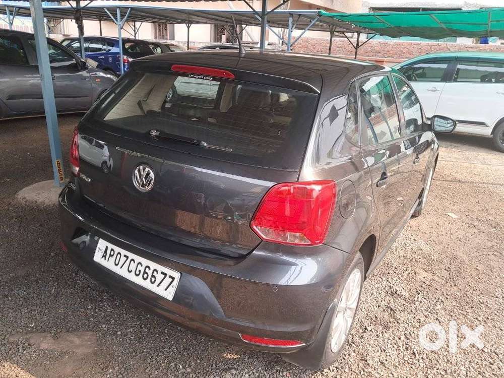 Volkswagen Polo Highline 1.6l Petrol, 2015, Petrol