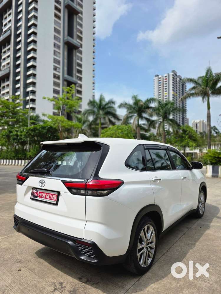 Toyota Innova Hycross 2.0 Zx (o) Hybrid 7 Str, 2024, Petrol