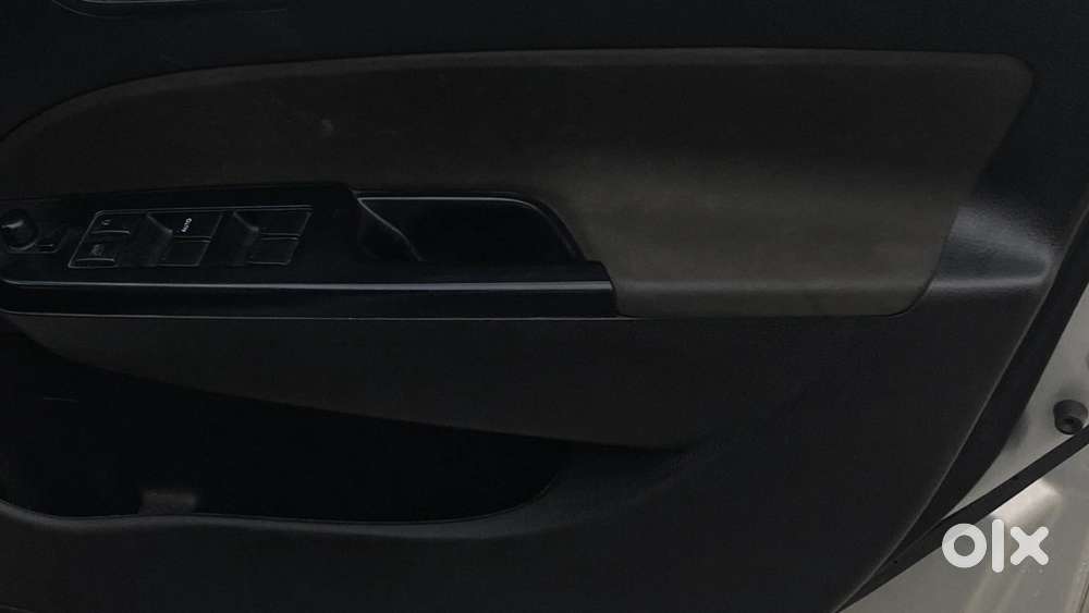 Maruti Suzuki Swift 1.2 Vxi (o), 2016, Petrol