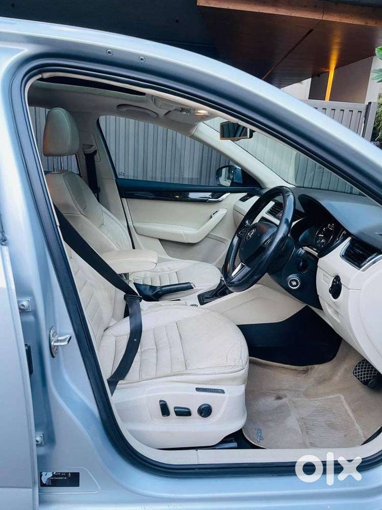 Skoda Octavia 2013-2017 Style Plus 1.8 Tsi At, 2016, Petrol