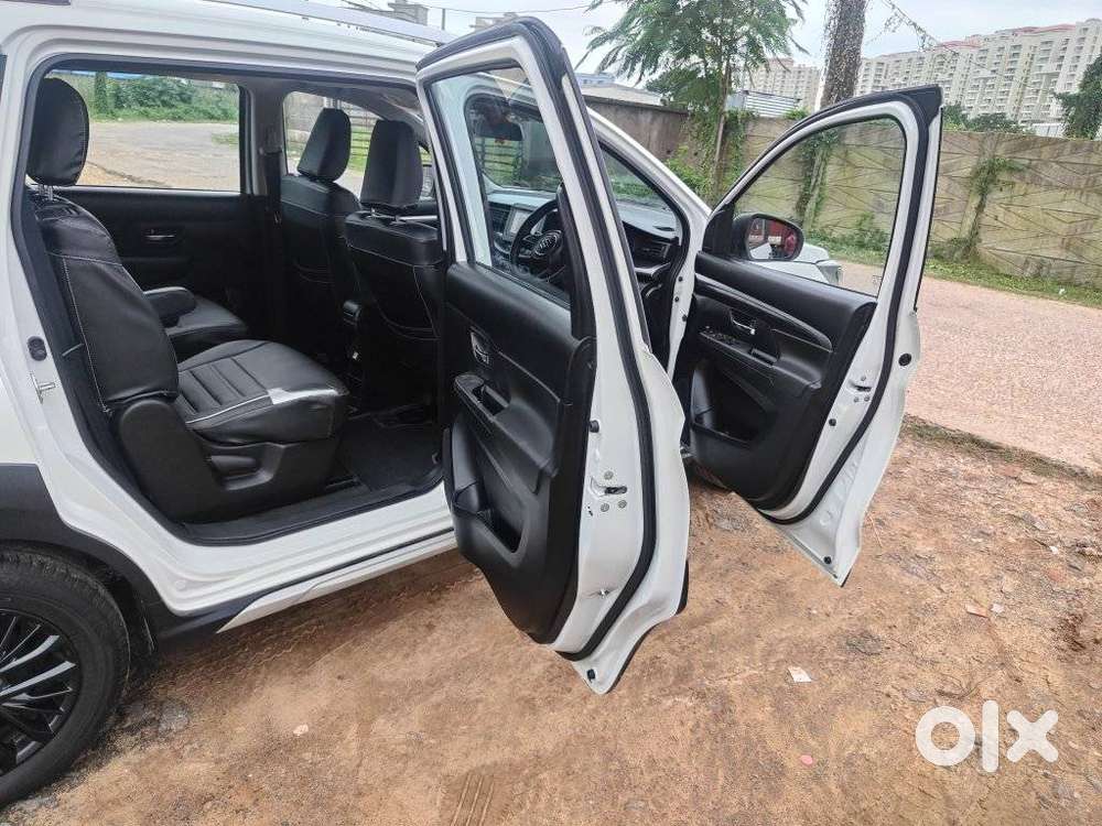 Maruti Suzuki Xl6 1.5 Alpha Mt, 2019, Petrol