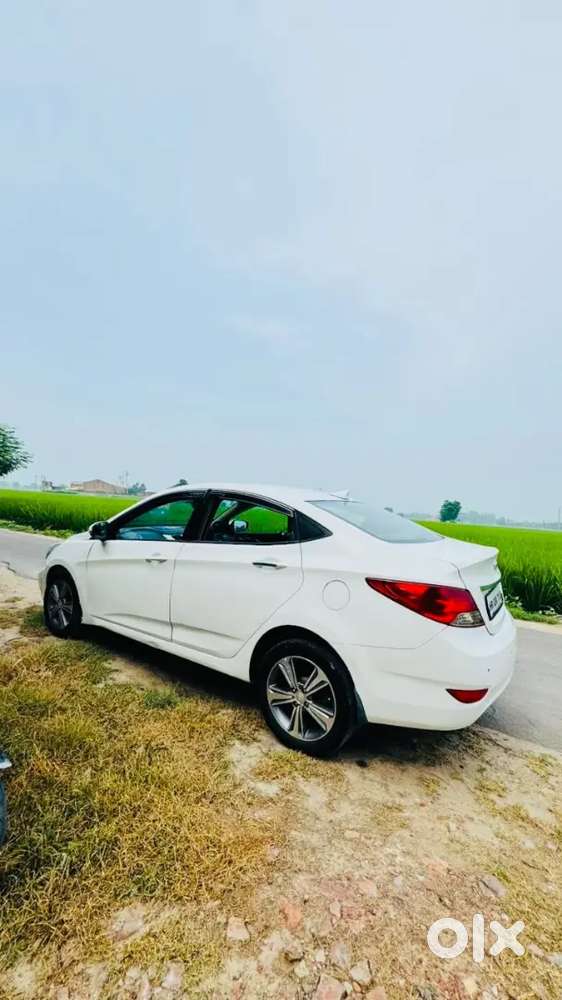 Hyundai Fluidic Verna 2014