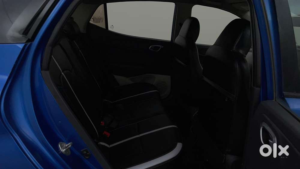 Hyundai Aura Sx (o) Crdi Manual, 2020, Diesel